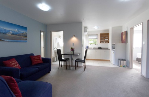 Riccarton Hotel | Riccarton Motor Lodge