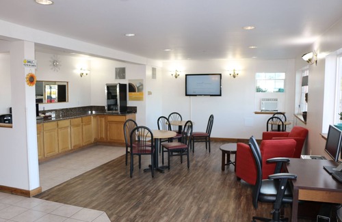 Rice Hill Hotel | Rice Hill Inn