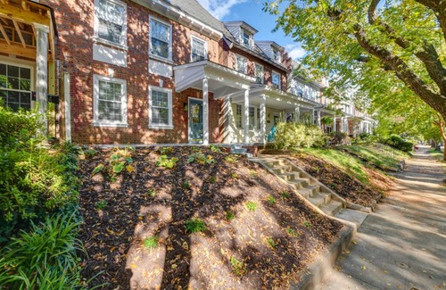 Richmond House | Richmond Home with Patio Walk to Byrd Park!