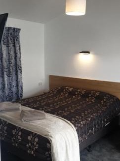 Richmond Hotel | Richmond Motel and Holiday Park