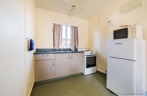 Richmond Hotel | Richmond Motel & Holiday Park
