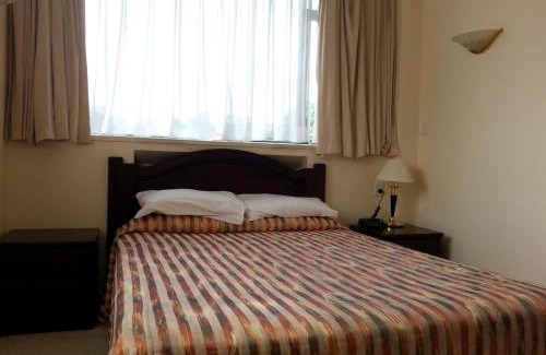 Lower Hutt Hotel | Riddiford Hotel