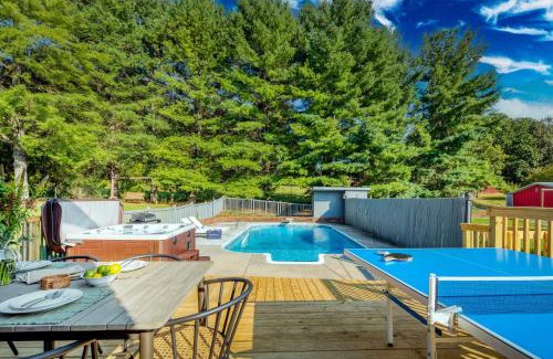 Asheville House | Ridge Valley by AvantStay Upscale Asheville Escape w Pool