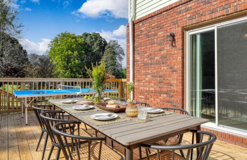 Asheville House | Ridge Valley by AvantStay Upscale Asheville Escape w Pool