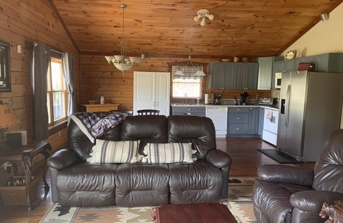 Rutherfordton Cabin | Ridge View Cabin with Fireplace Pet Friendly 2.7 miles from TIEC