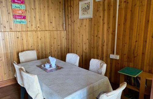Darjeeling Apartment | Ridge View Chalet Homestay