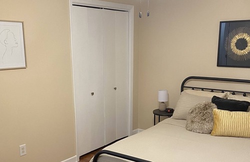 Kingsport House | Ridgefields Townhome #1 - 5mins from Downtown & Golf Course