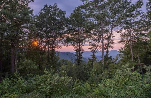 Fairview House | Ridgetop Hideaway