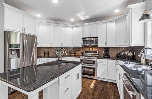 Mooresville House | Ridgetop Lakefront Retreat! Sleeps 16, Pets welcome! Boat Rental Available!