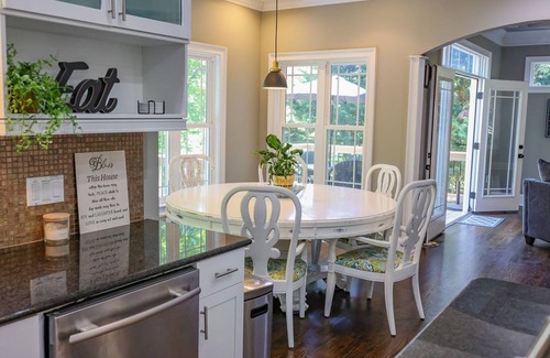 Mooresville House | Ridgetop Lakefront Retreat! Sleeps 16, Pets welcome! Boat Rental Available!