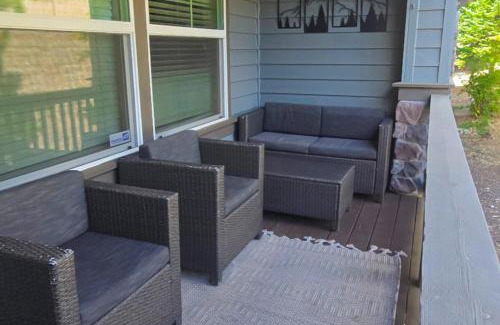 Ronald Apartment | Ridgeview Retreat