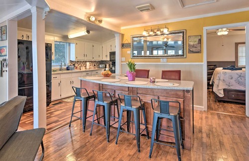 Ridgeway Cottage | Ridgeway Lake House Rental w/ Boat Dock!