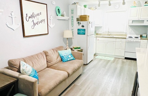 Wildwood Condo | Right next to Beach, Boardwalk, and Convention Center!