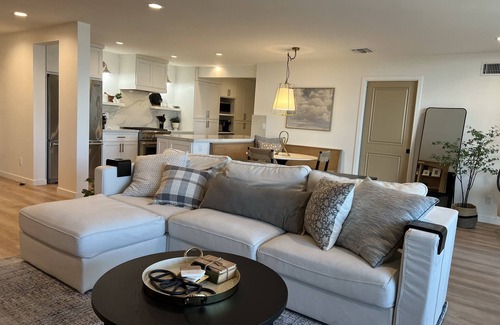 North of Montana Condo | Right on the beach! Sand and Ocean just outside your door!