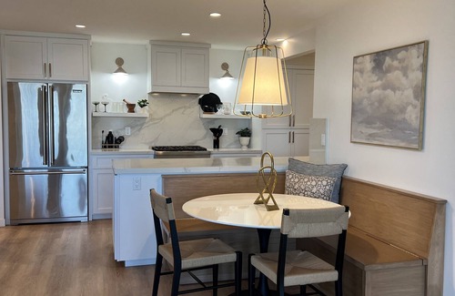 North of Montana Condo | Right on the beach! Sand and Ocean just outside your door!