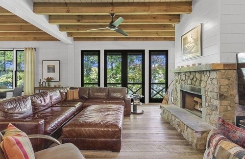 Gainesville Cottage | Right on the water