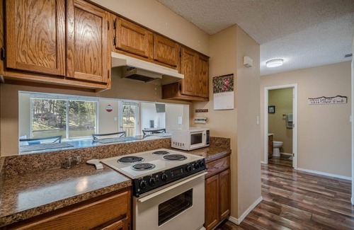 Mid America Condo | Right on the water