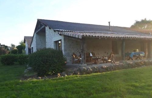 Casteljaloux Apartment | Rimbes Casteljaloux - gite 6 pers Rustique