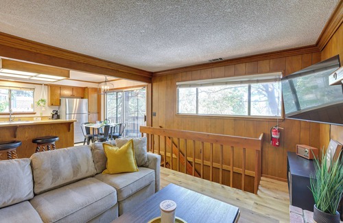 Twin Peaks Cabin | Rimforest Retreat w/Fireplace & Mountain Views!