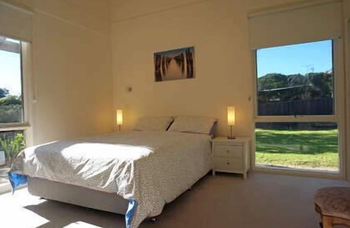 Point Lonsdale Apartment | RIP TIDE