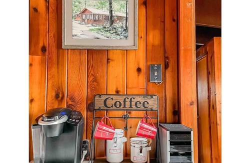 Fort Erie Cottage | Rise & Pine at our Secluded Crystal Beach Cottage