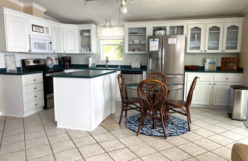 Cudjoe Key House | Rise & Shine with spectacular sunrise views!