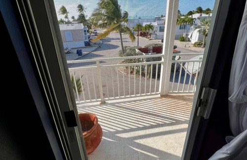 Cudjoe Key House | Rise & Shine with spectacular sunrise views!