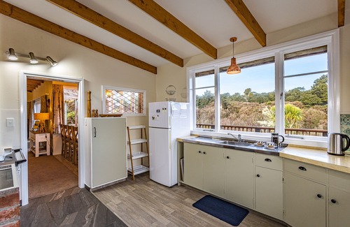 Horopito Cottage | Rivendell - Horopito Holiday Home