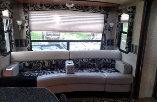 Kalifornsky House | River access! Clean & comfy 5th wheel, located near the famous Kenai River