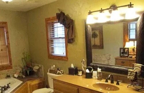 Berryville House | River Access Country Home with Great Views and Sunsets