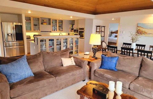Yachats House | River Bend House, where the river meets the ocean! No Pet Rental.