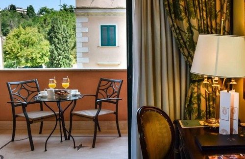 Tor di Quinto Hotel | River Château Hotel
