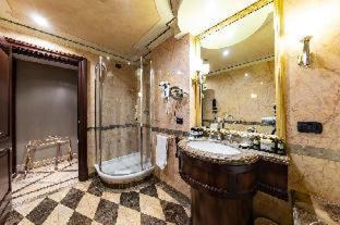 Tor di Quinto Hotel | River Chateau Hotel