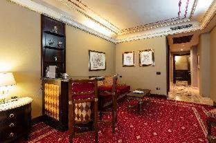 Tor di Quinto Hotel | River Chateau Hotel