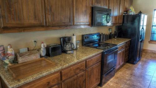 Concan House | River Dance