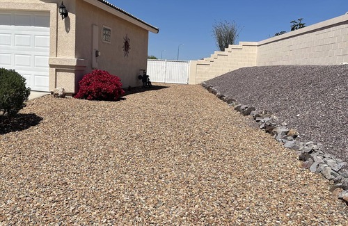 Bullhead City House | River Escape: 2 Bed/2 Bath with Bonus room.Available 31 or more nights only