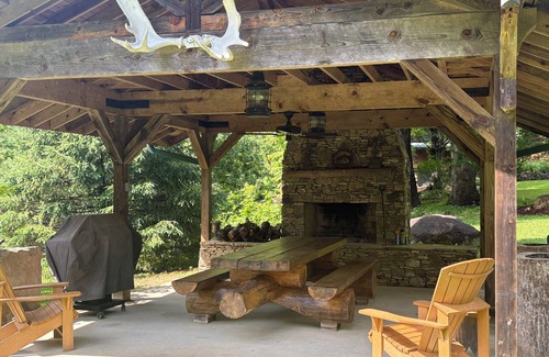 Marietta Cabin | River falls cabin sleeps 6
