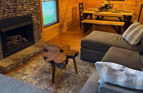 Lakemont House | River Fishing Cabin