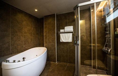 Dongshan Resort | River Forest Leisure Farm