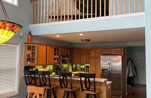 Saint Joseph House | River Front 4-bedroom house with boat dock close to downtown St. Joseph.
