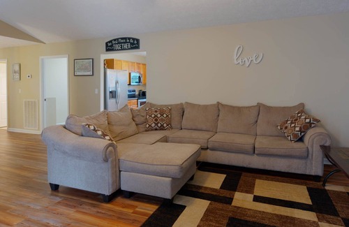 Sevierville House | RIVER FRONT in Sevierville! Near Golf Course & Convention Center!