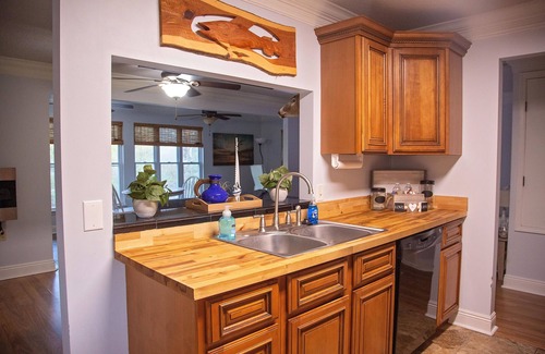Gulfport Villa | River Front Villa w/Boat Slip