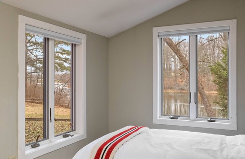 Middlebury House | River House in the Heart of Middlebury