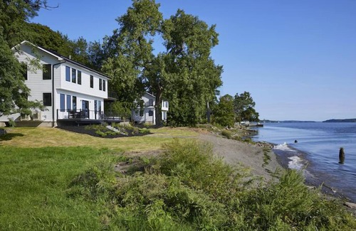 Malden House | River House South / Waterfront