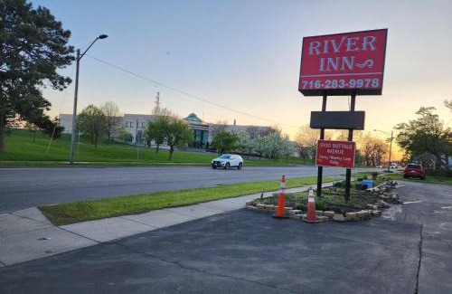 Niagara Falls Hotel | River Inn by Niagara Falls