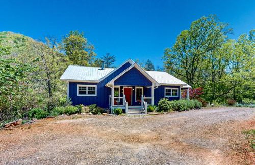 Franklin House | River Retreat