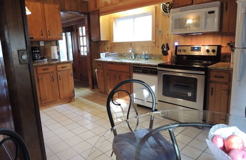 Wilmington House | "River Rose" - Riverfront Ranch, 5 Minutes to Whiteface!