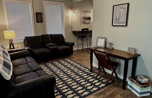 Centerville Apartment | River Valley Lake Getaway