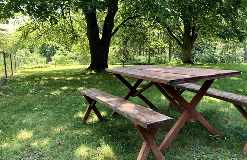 Stillwater House | River Valley Retreat. Just minutes from downtown.