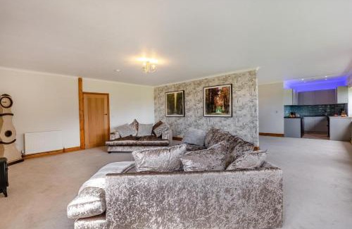 Skipton Apartment | River View at Hanlith Hall